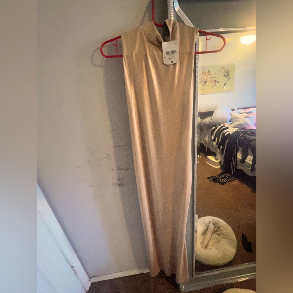 Champagne metallic maxi